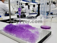 Antarmuka Dipotassium Rhodizonate yang Stabil Secara Dinamis Memungkinkan Baterai Konversi Li- FeF3 Berbasis Elektrolit Tipe NASICON